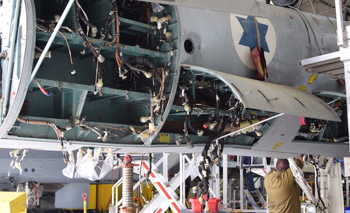 近距離觀看以色列空軍的F-15