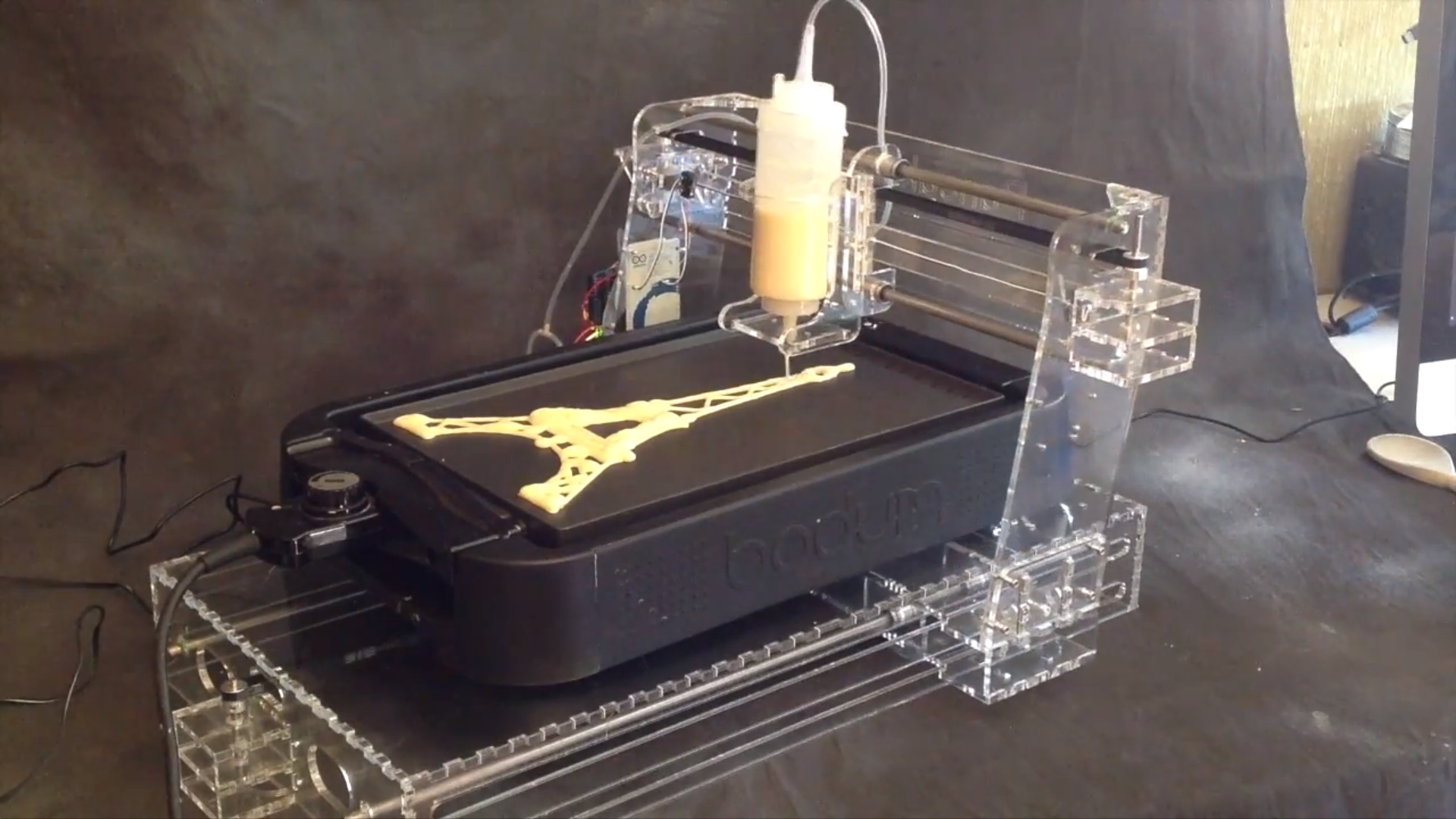 3D打印機現場完美解決40軍實戰(zhàn)演練裝備障礙
3d打印模型,3d打印材料,3d打印是什么,3d打印筆,3d打印心臟,3d打印軟件