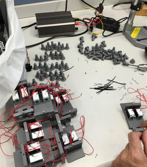 新科技人為創(chuàng)造奇景 3D打印水簾讓人嘆為觀止
3D打印水簾,創(chuàng)客,創(chuàng)客聯(lián)盟,3d打印機(jī),3d打印材料,3d打印技術(shù),3d打印模型