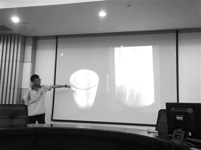 人小本領大 初中生3d打印創意作品--3D打印頭像燈